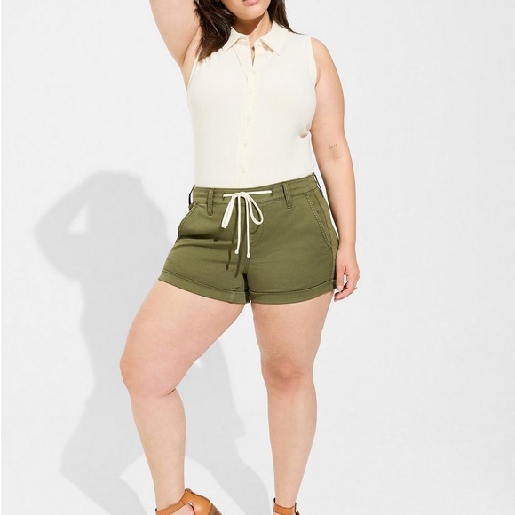 NWT Torrid Plus size 2 - Picture 7 of 8